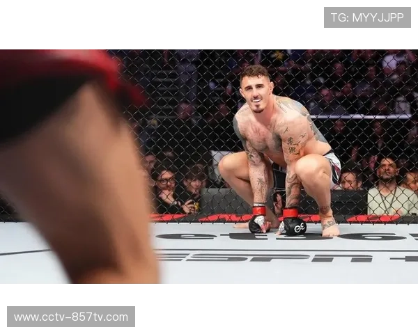 社媒晒出术后眼红照片，汤姆·阿斯皮纳尔深陷眼伤争议漩涡