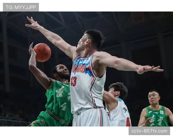 战术板:新疆伊力特将如何利用高大阵容应对浙江队的“五小”快速阵容